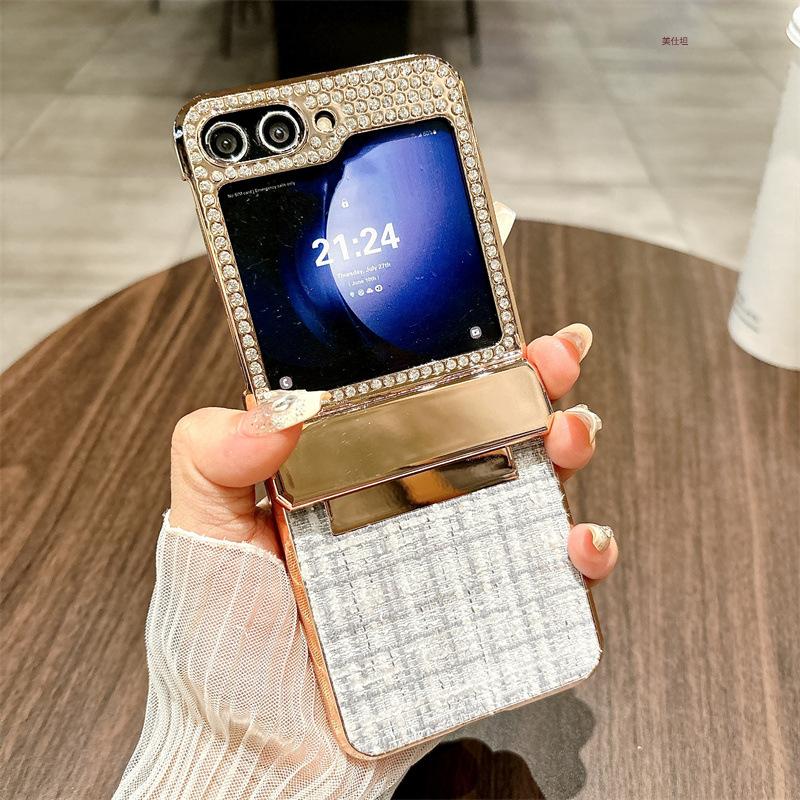 Suitable for Samsung Zflip6 Mobile Phone Case Folding Diamond Inlay W25flip Center Shaft Hinge Small Fragrance Style Flip5 Fashion Women