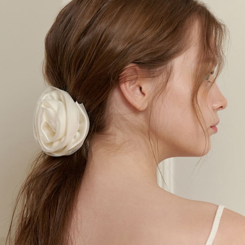 Tatiana Pom Pom Rose Hair Crow Clip HB2253