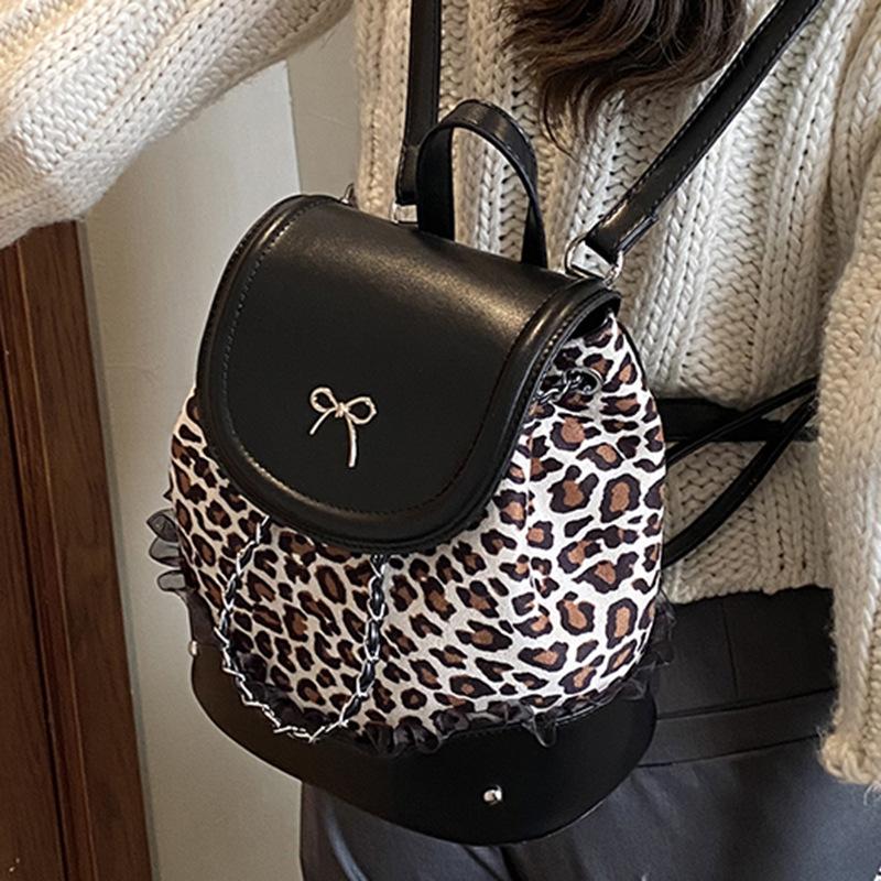 Fashion Leopard Print Simple and Lightweight Backpack Bag Women's 2025 Autumn New Simple Large-capacity Commuter Bucket Bag