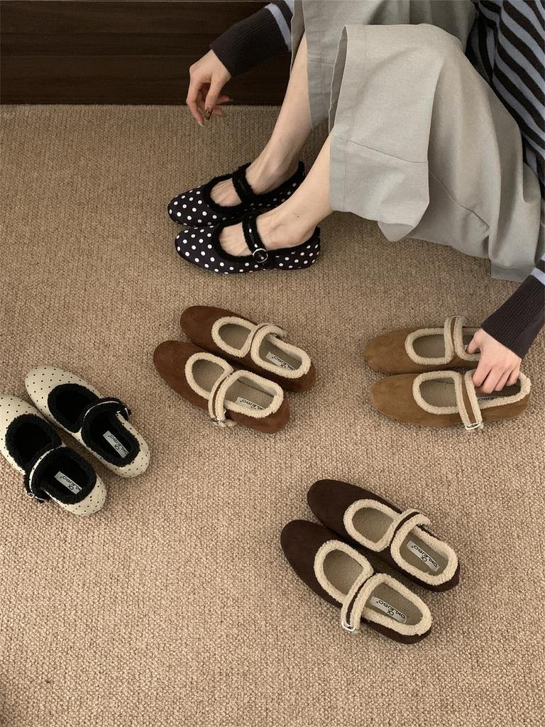2025 autumn and winter new retro round head fashion plush one-word buckle single shoes women's plush warm soft-soled flat-soled single shoes