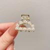 Mini Pearl Hair Claw For Women Girls Retro  Flower Crab Claw Clip Small Hairpins Hair Crab Girl Hair Accessories