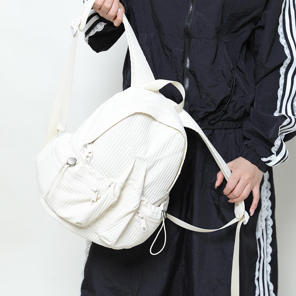 Spring and Summer New Pleated Backpack, Small Backpack, Women's Lightweight Waterproof Travel Commuting Backpack