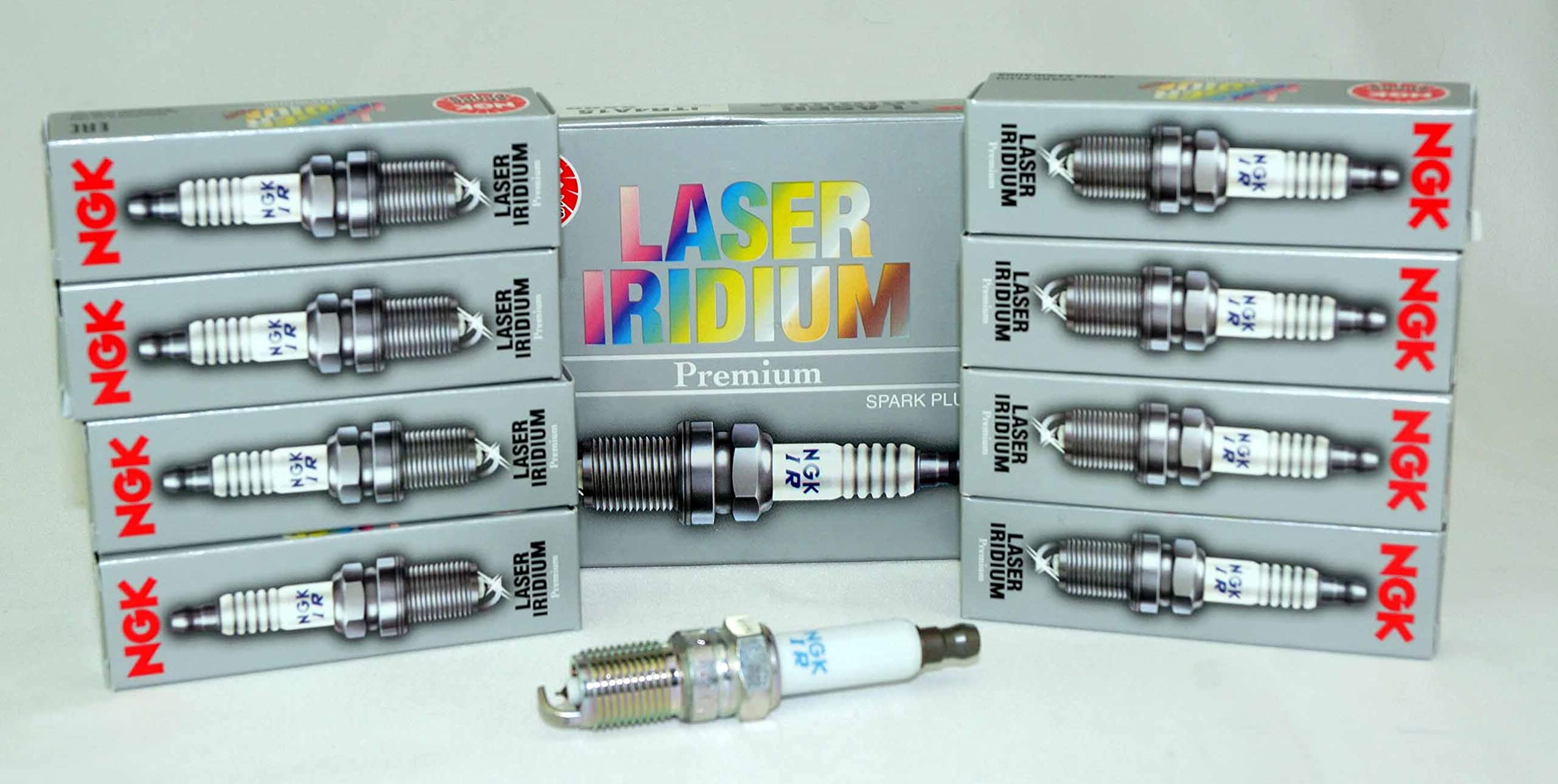 Свеча зажигания NGK #5599 Laser Iridium ITR4A15 ---- 8 шт. *НОВЫЕ*