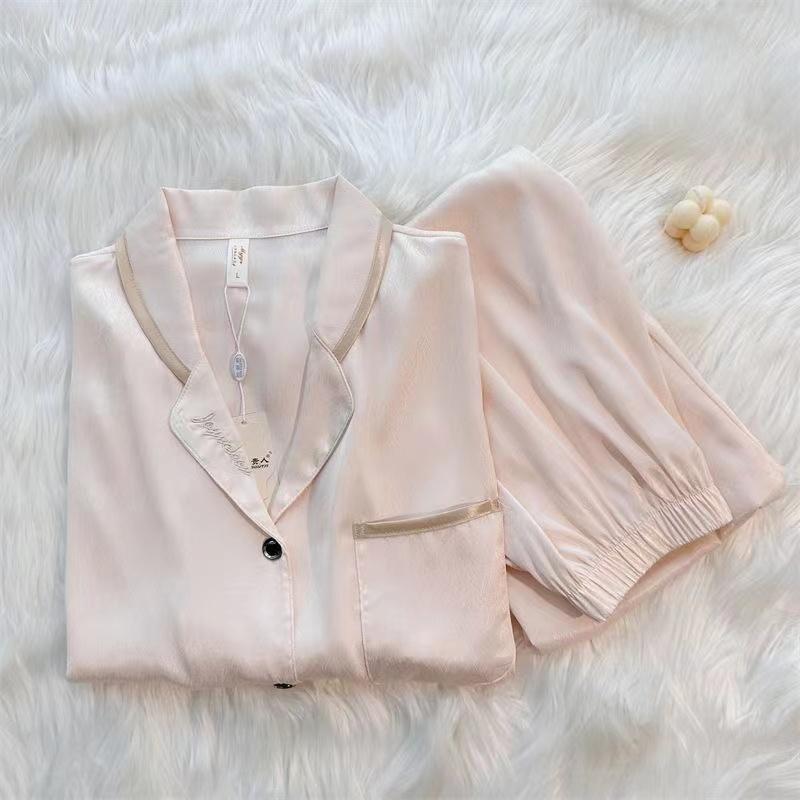 Höst Vinter Isilke Mjuka Set för Kvinnor Revers Cardigan Outfits för Kvinnor 2-delat Set Sött Enfärgat Pyjamasställ Kvinnor