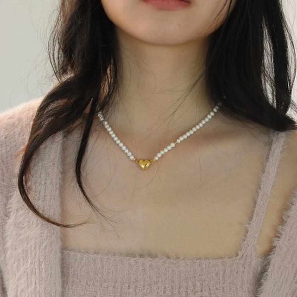 Heart Magnet Cotton Pearl Necklace (2Colors)