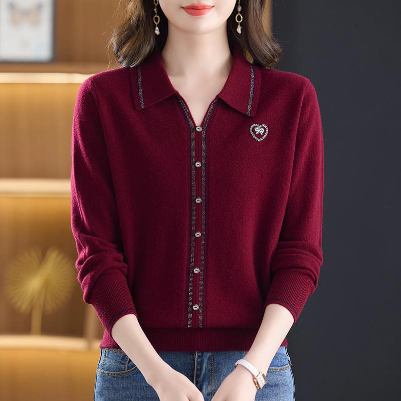 

Elegant Lapel 100% Pure Wool Knitwear for Women Over 50 - Autumn/Winter Collection XL (115-125 lbs)