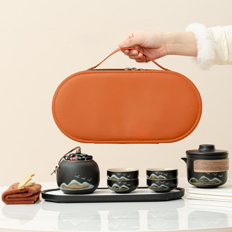 Retro travel tea set ceramic gifts Kuaike cup portable high-end leather bag Kung Fu tea set business gifts
