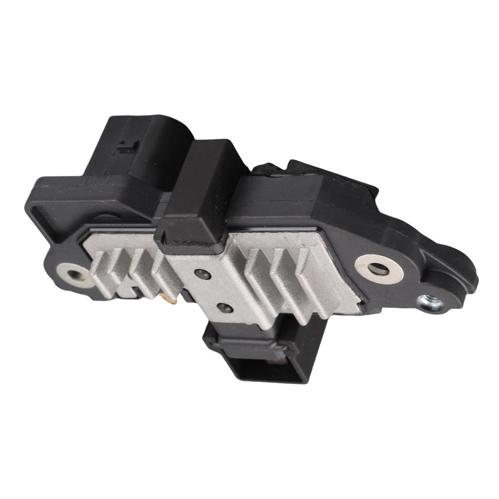 Alternator Regulator F00M145225 Alternator Stablizer Regulator Replacement for C‑Class 180 200 2.0L 2000‑2001