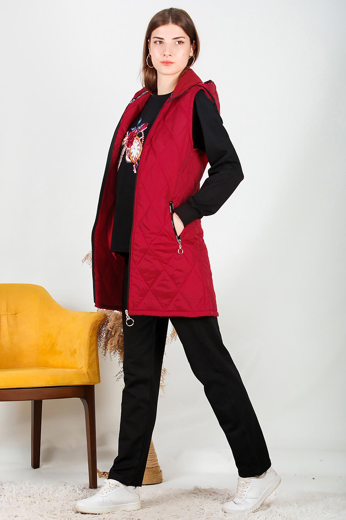 

Женский спортивный костюм с тройным жилетом