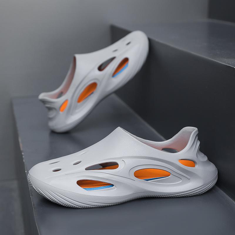Men's Breathable Tech-Inspired Non-Slip Clog Sandals for Outdoor Sports and Beach Activities