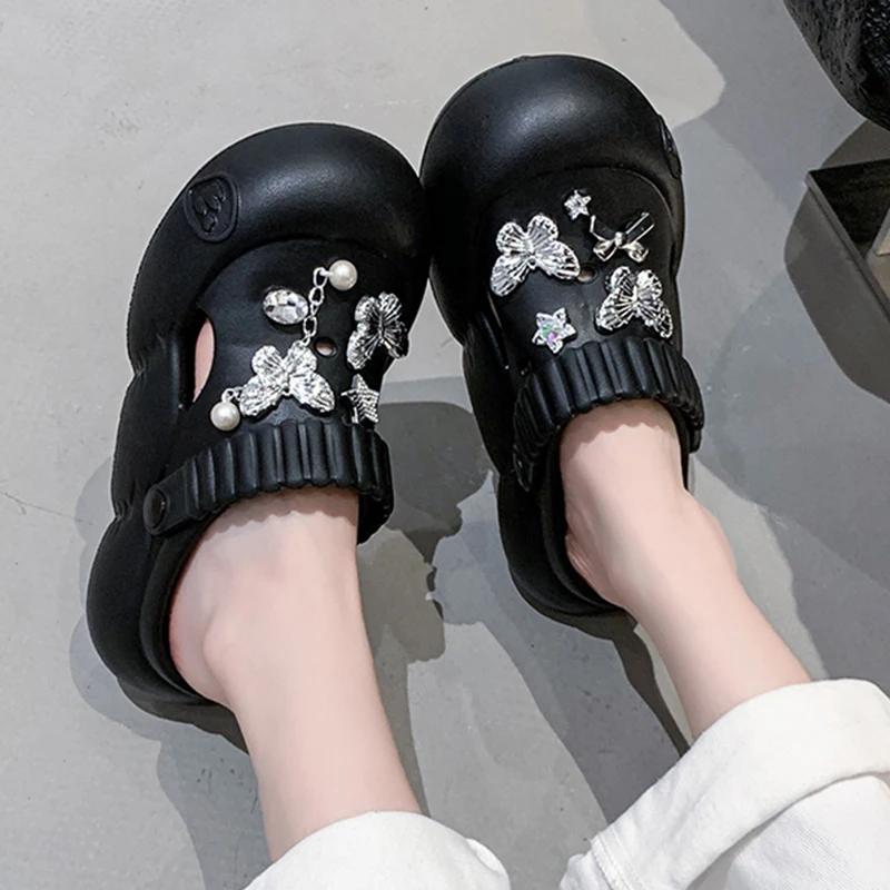 Fashion Fashion Rhinestone Butterfly Platform Slippers Women 2025 Summer Thick Sole Eva Clogs Garden Shoes Woman Non Slip Beach Sandals