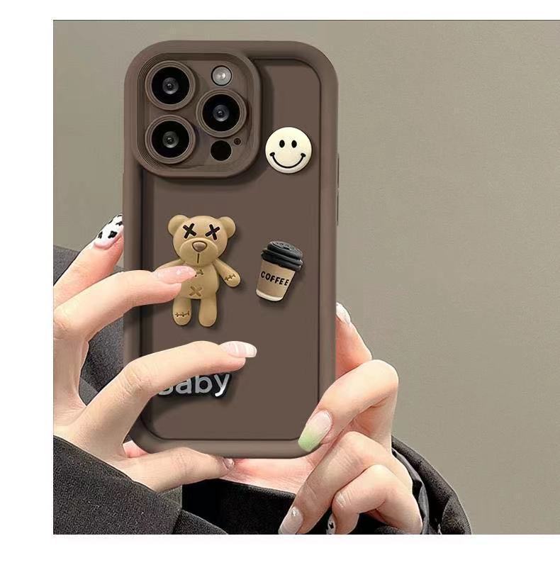 Anwendbar für Samsung S25FE Handyhülle dreidimensionaler Kaffee-Bär M56 personalisierter Cartoon A15 A17 A06 modische trendige Hülle