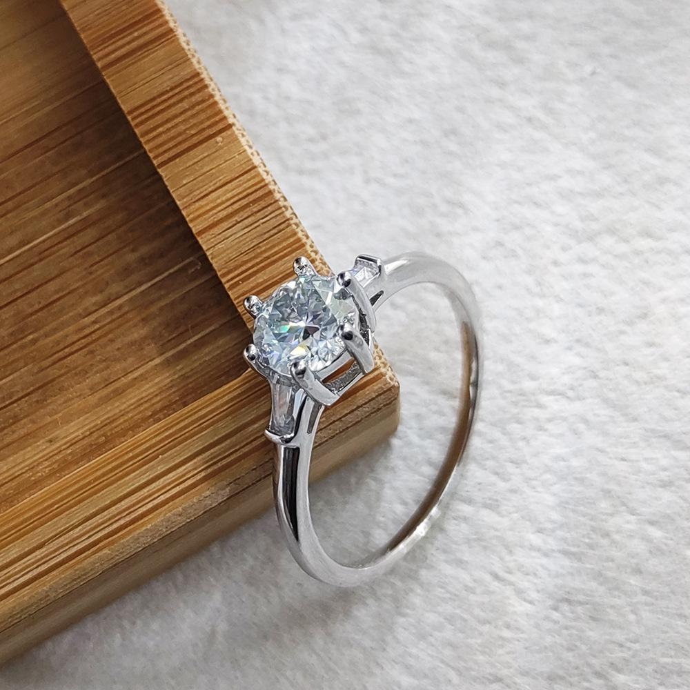 S925 Sterling Silver Elegant Six-Prong Moissanite Ring for Women – High-End Simple Design