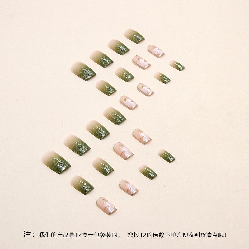 24 Pcs Romantic Gradual Change Glitter White Camellia Manicure with Fresh and Elegant Green Natural Wear Nail Piece