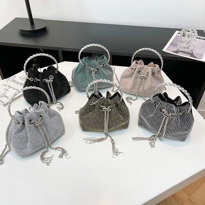 Einfaches Design Mini-Eimertasche, beliebte helle Diamanttasche Damen vielseitig neue vielseitige Kettentasche Umhängetasche