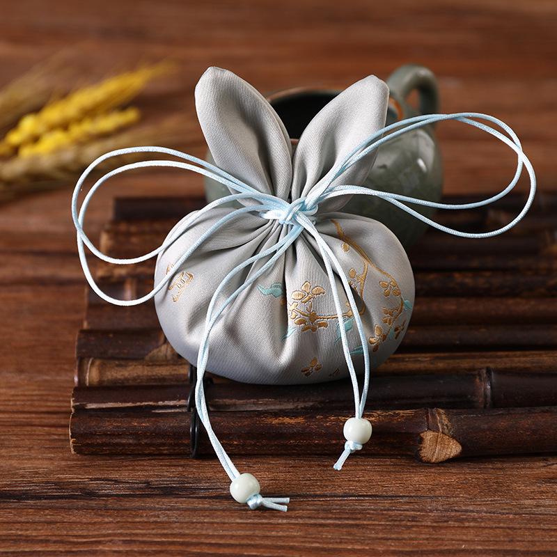 Ping An Cultural Scenic Amulet: Hanfu Style Sachet Pendant for Safety and Luck