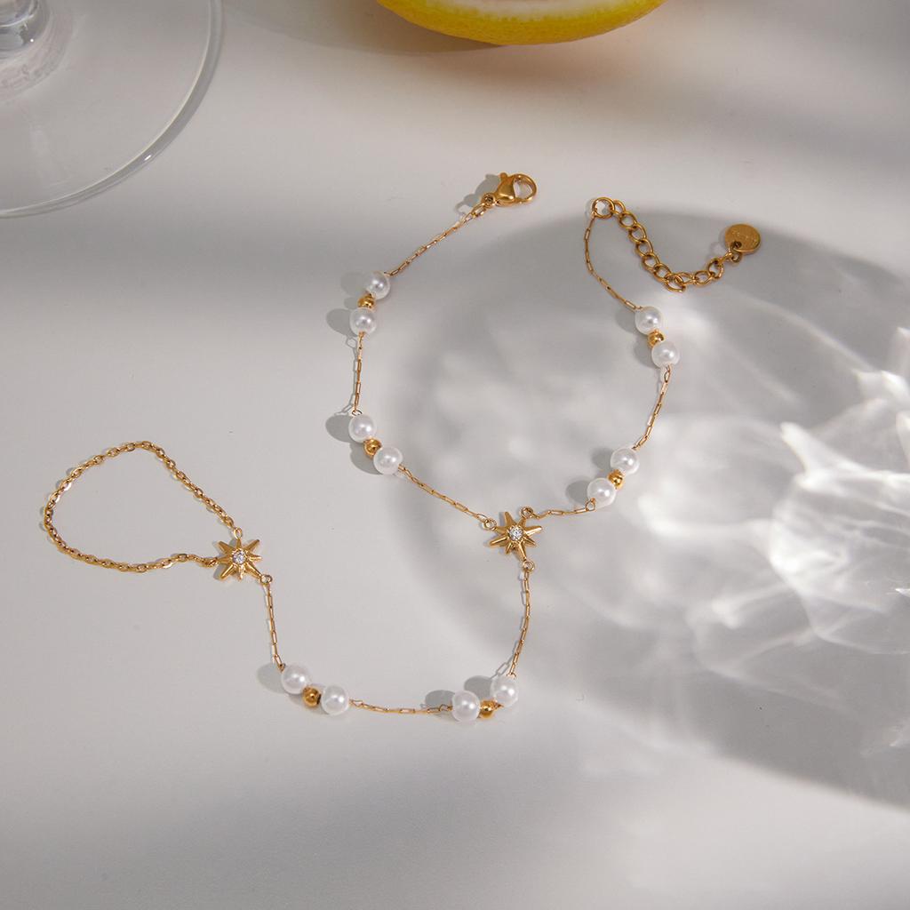 Stainless Steel Pearl Bracelet with Finger Design for Women Waterproof Zircon Sun Hand Chain Party Gift Jewelry Chains Bracelets
