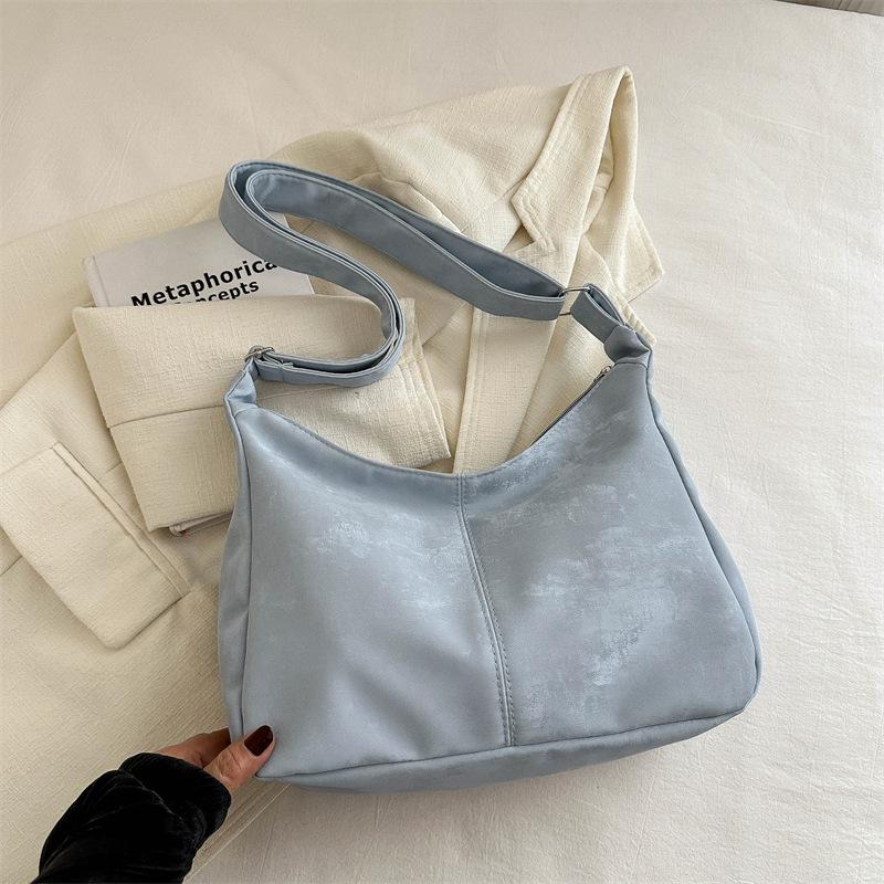 

Повседневная сумка-пельмень через плечо Летняя мода Популярная сумка на плечо Большая вместимость Сумка-тоут для поездок на работу