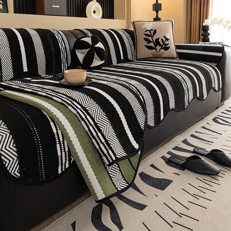 New Sofa Cushion, Antique Style, Universal In All Seasons, Special-Shaped Seat Cushion, Black Straight Row Sofa, High-End Sofa Towel