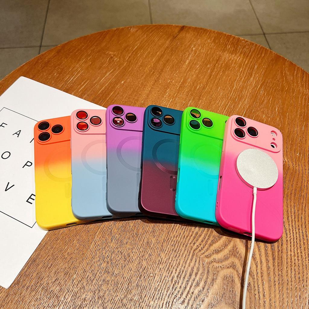 Two-color Gradual Change Magnetic Attraction Is Suitable for iPhone17promax All-inclusive Anti-drop Apple 16 with Its Own Lens Film Protective Cover