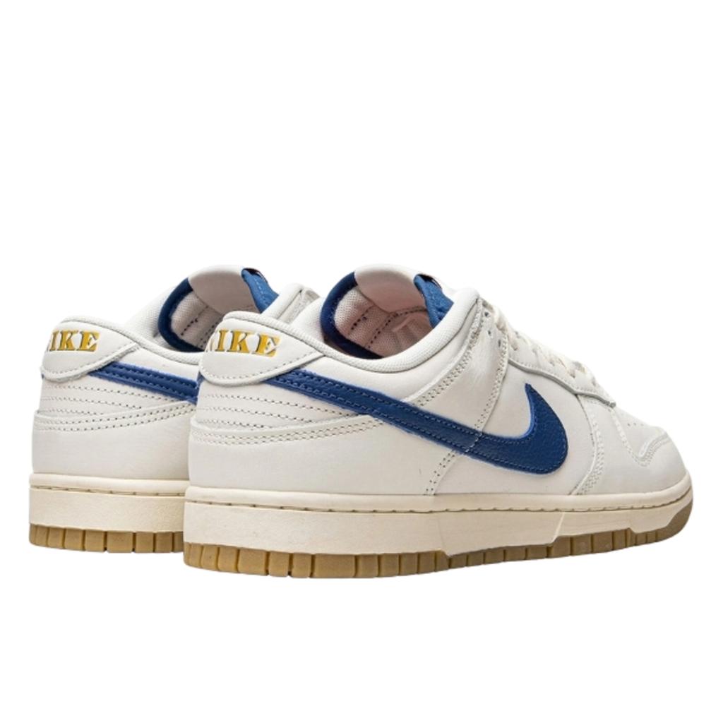 Nike Dunk Low SE Sail Dark Marina Bleu