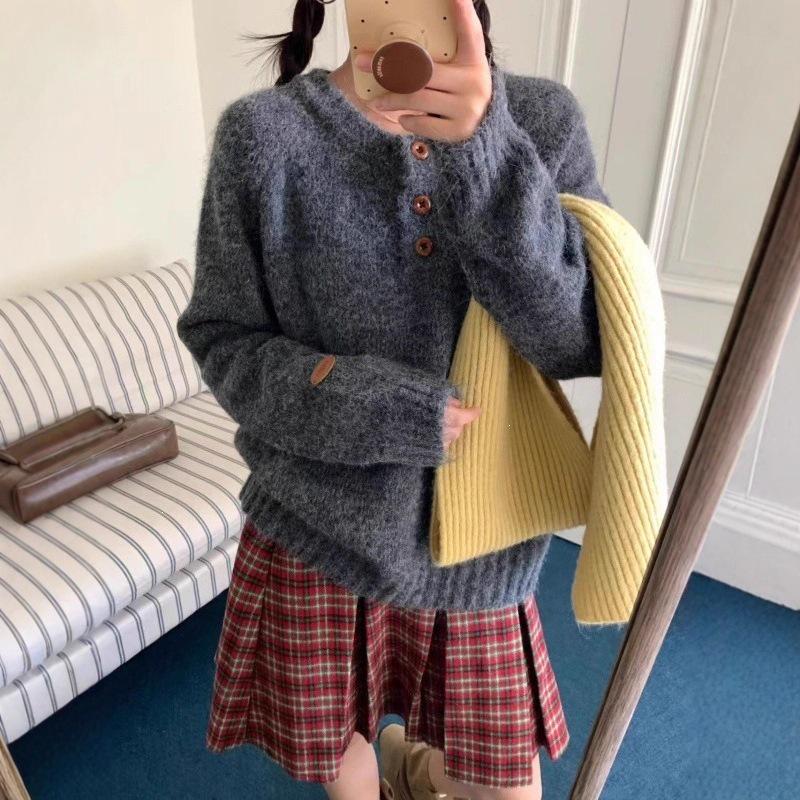 Autumn & Winter Korean Style Age-Reducing Knit Pullover Sweater for Women