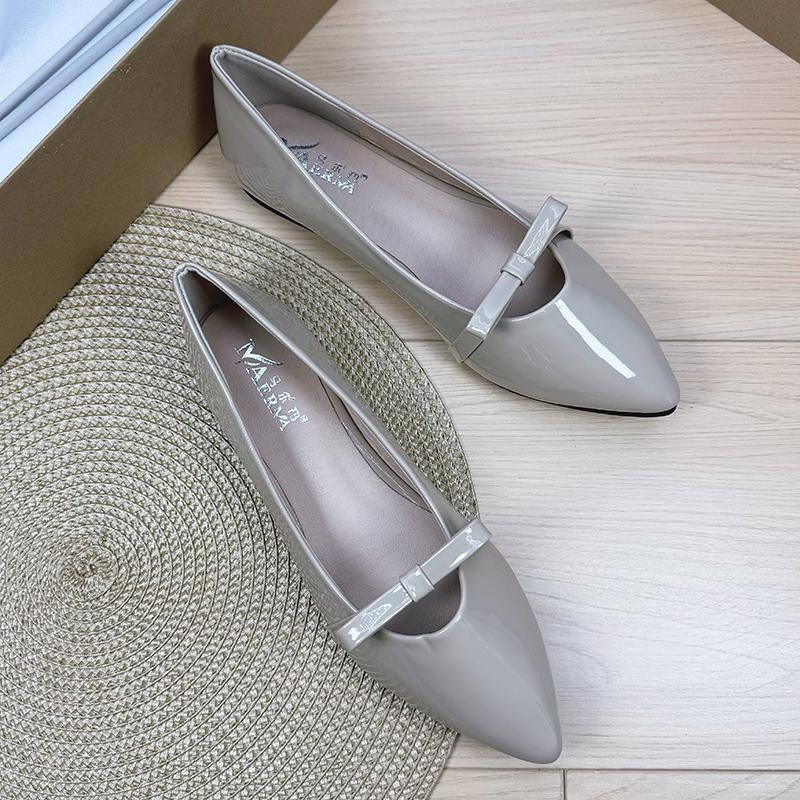 Fashion Butterfly Flat Shoes for Women Spring and Autumn 2025 Mary Jane Shallow Mouth French Retro Pointed Toe Plus Size Women's Shoes