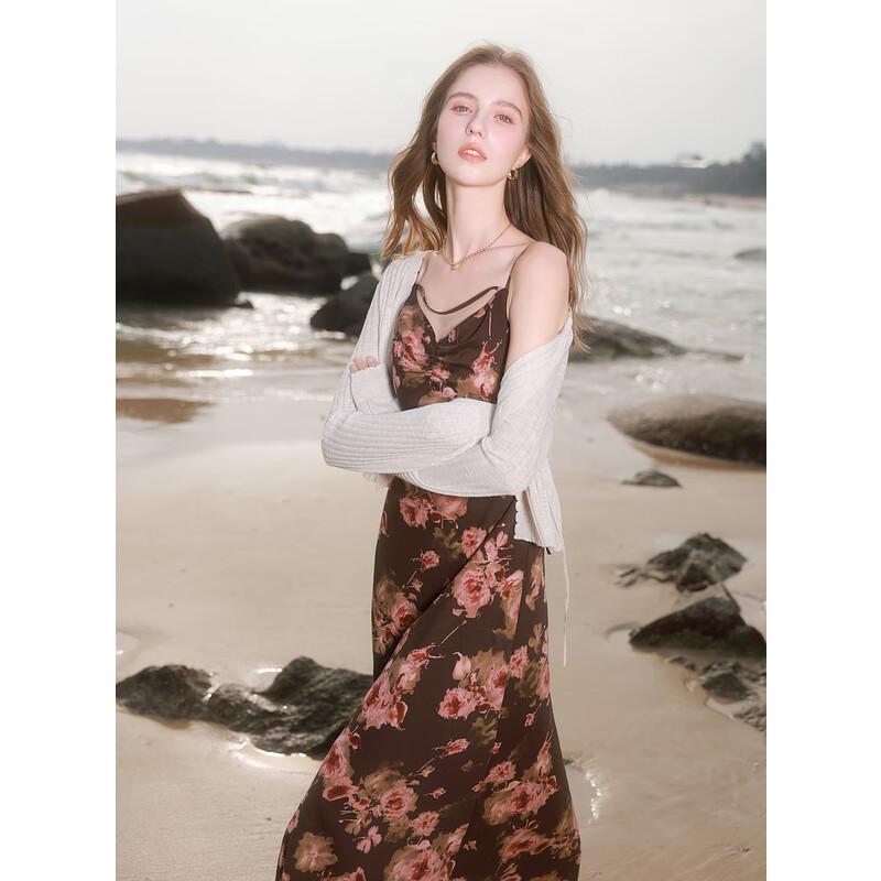 

Sancai V-Neck Rose Print Flowy Maxi Dress S