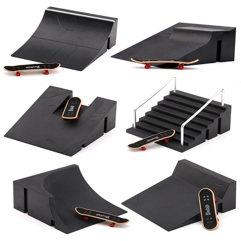 Mini Skatepark Ramp Multi-terrain Cool Finger Skateboard Park Set Obstacle Portable Practice Set Professional Fun Game Kid Toys for Boys Teens