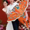 Wedding Engagement Goldfish Kite Photo Props for Bride Posing