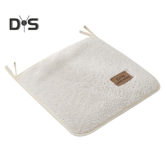 

Зимняя подушка для стула, теплая, шерпа, противоскользящая, с фиксирующими ремнями, квадратная, офисная, школьная, автомобильная, защитная накладка на сиденье, обеденный стул 45cm бежевый