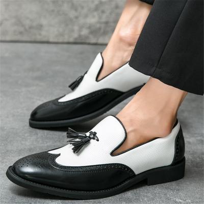Brand Designer New Men Pointed Tassels Patent Leather Dress Casual Shoes Black White Mixed Loafers Wedding Homecoming Footwear