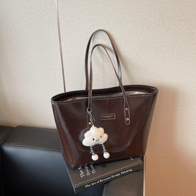 Premium sense large-capacity bag women's new fashion commuter shoulder bag college student portable tote bag