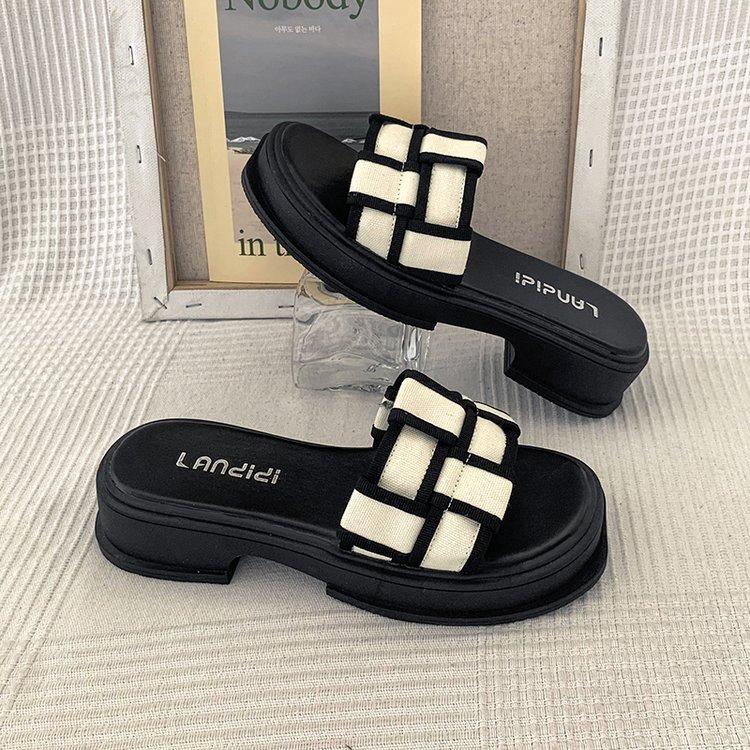 Muffin Thick Bottom French Slippers Women 2024 New Summer Black and White Lattice Color Woven Slipper Shoes for Women