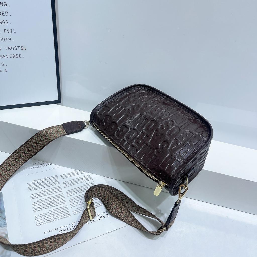 Cowhide Women's Bag Shoulder Crossbody Portable Women's Bag Practical Embossed Shell Bag Simple Bag
