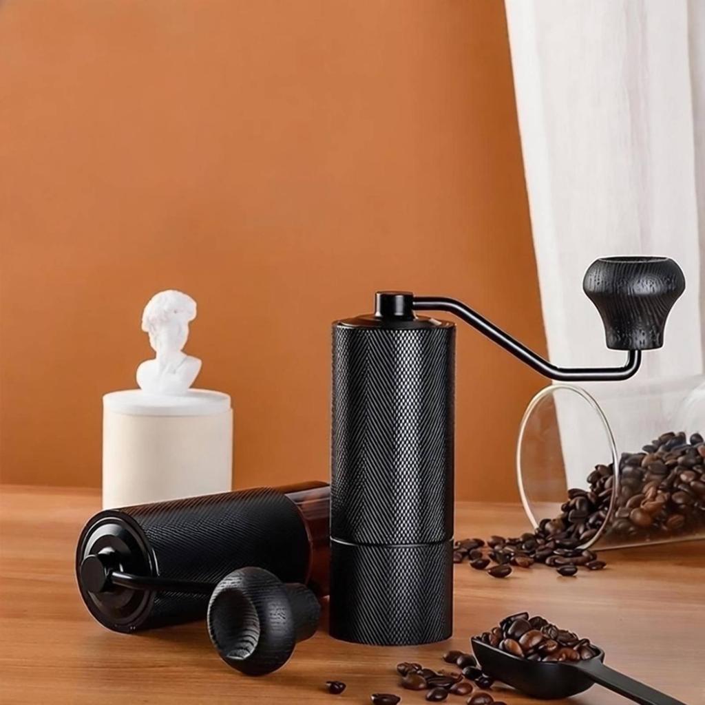 Manual Coffee Grinder Consistent Pulverize Hand Coffee Grinder Kitchen Tool Lightweight Detachable Design for Baristas, Home