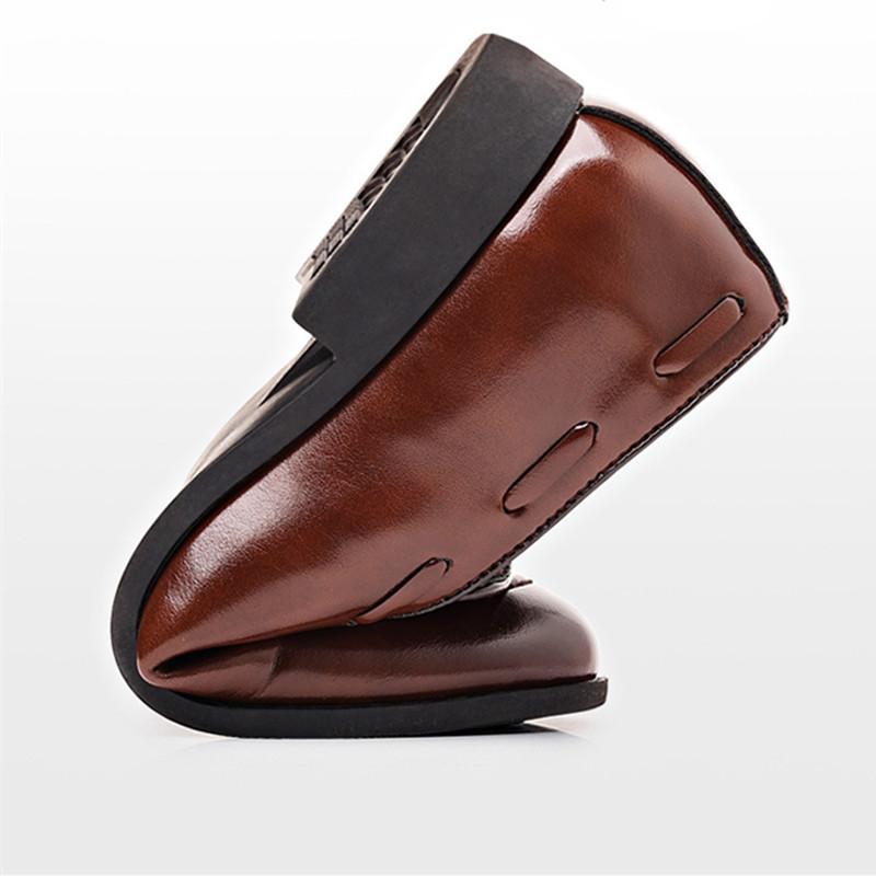 FashionMen Dress Shoes slip on Casual Business Fashion Leather Low Heel British Style Classic Trendy tassel Loafers for Men moccasins