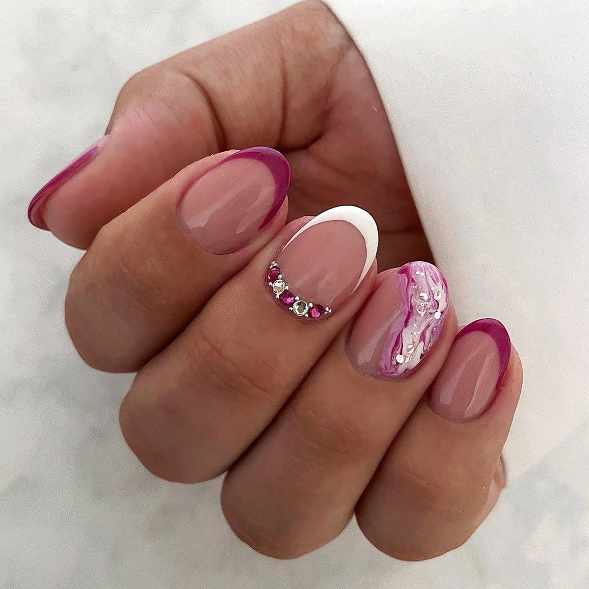 Short Wearable Nail Art Tips - European and American False Nail Stickers JP2885 [Glue-Included]