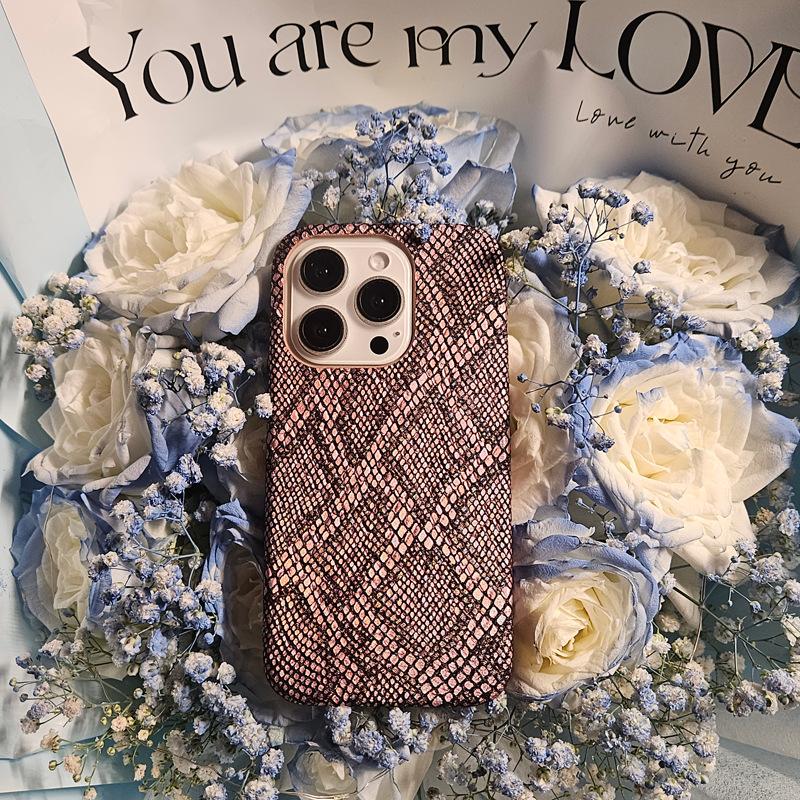 Python Skin Texture Is Suitable for Apple 15promax Phone Case, IPhone13 Half-pack 14/12 Fashionable 11 Sets