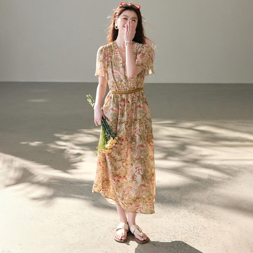 26 year summer elegant slimming V-neck floral skirt A-line skirt short sleeved skirt mid length skirt V-neck dress high-end dress