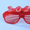 2026 Leuchtende LED-Brille Zufällige Farbe Leuchtende Brille Leuchten im Dunkeln Partyzubehör Neon-Partygeschenke für Kinder Erwachsene