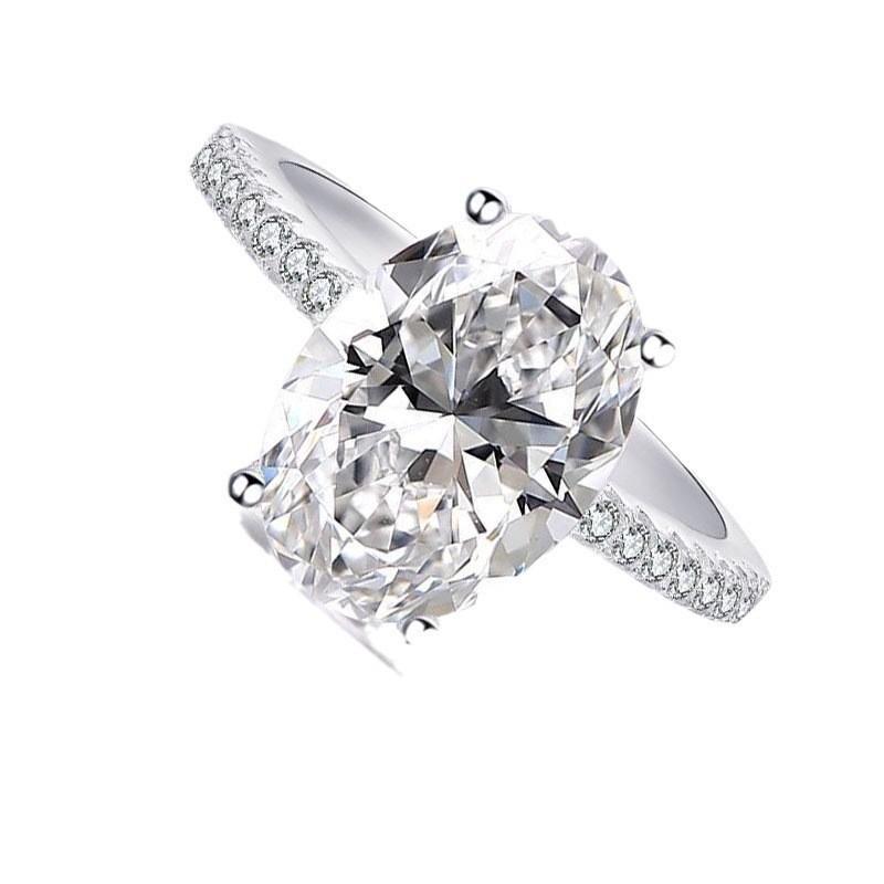 Large Oval Zirconia Ring - Popular Engagement Ring Accessory for Women's Hands