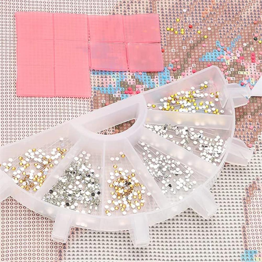 Diamond Painting Tool Kit with Fan Shaped Sorting Tray Wax Pads Craft Pens Scraper Brush Stands and Spoon for Rhinestone Art DIY Supplies