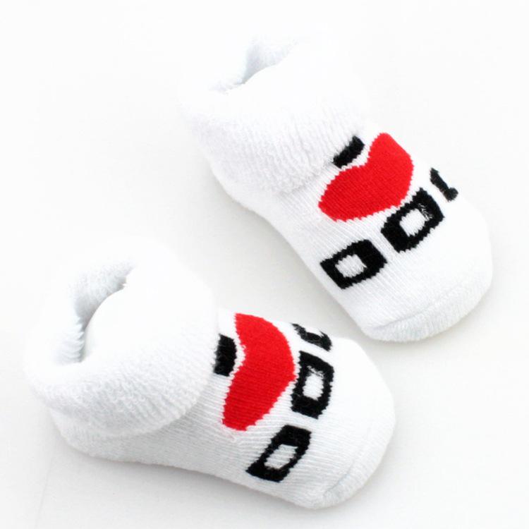 Babysockor Bomull Mini Söta Flickor Pojkar Älskar Pappa Älskar Mamma Nyfödda Barnsockor Småbarn Baby Golv Sängkläder Strumpor Baby Billiga Saker