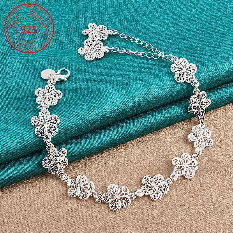 A Stylish 925 Sterling Silver Flower Pendant Bracelet Is an Ideal Gift for Everyday Occasions, Christmas, Thanksgiving, and Valentine's Day