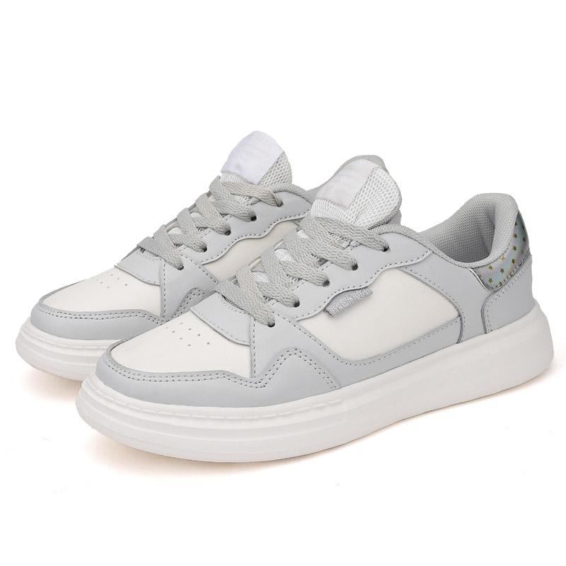 2025 Women's Sports Shoes Campus Shoes Trend Lightweight Soft Soled Board Shoes Women's Thick Soled White Shoes