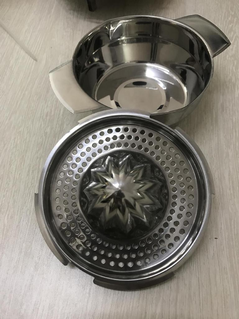 304 Stainless Steel Portable Manual Lemon and Orange Juicer