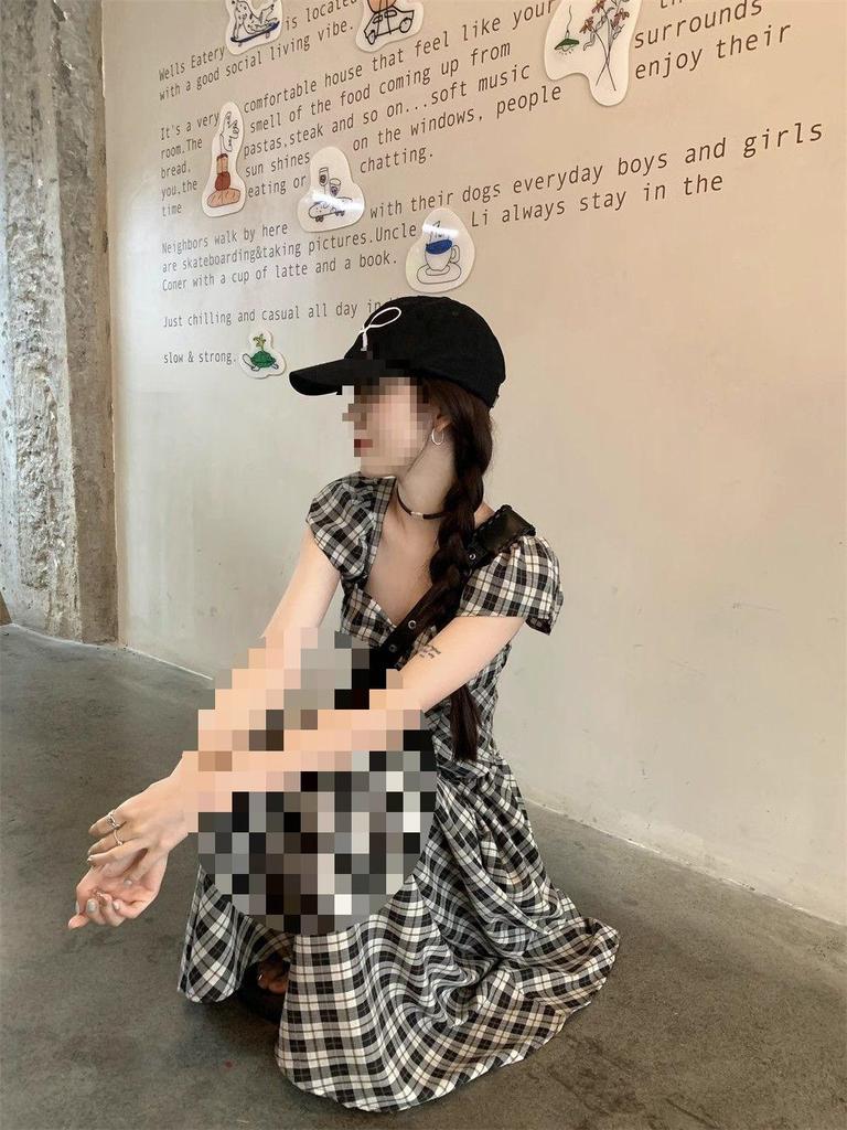 French Retro Plaid Puff Sleeve A-line Dress: Elegant Backless Square Neck Summer Style