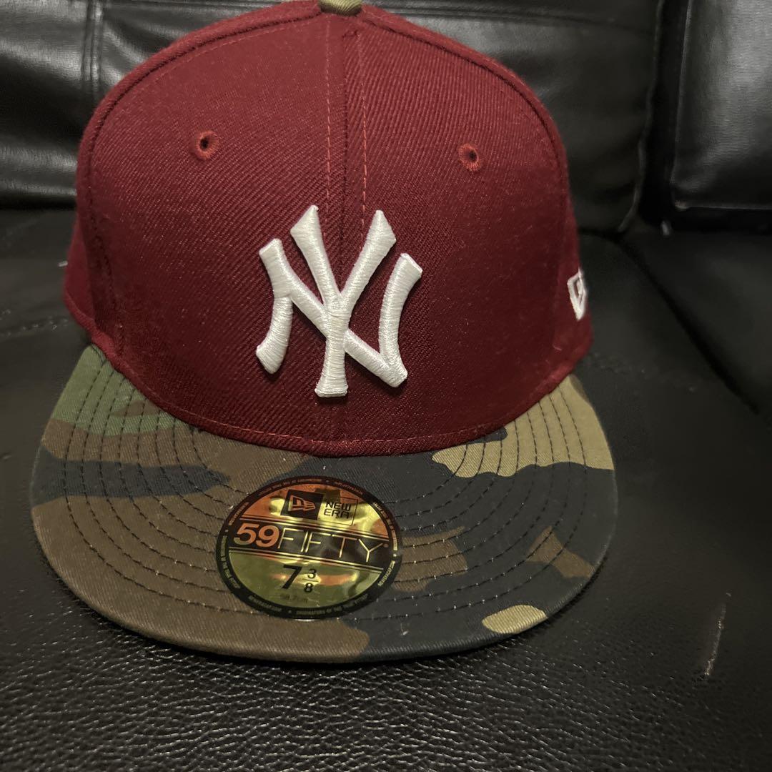 

[USED] New Era 59FIFTY Yankees Burgundy Camo Cap, Size 7 3/8