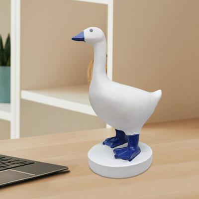 Magnetic Goose Key Holder Resin Goose Figurine with Magnetic Beak Desk Decor Key